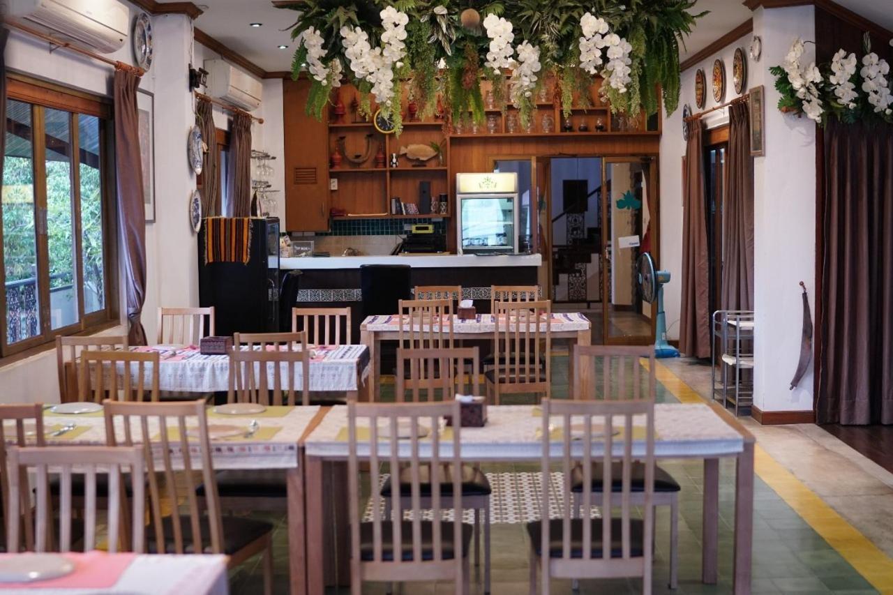 Baan Huenphen Boutique Hotel Chiang Mai Esterno foto